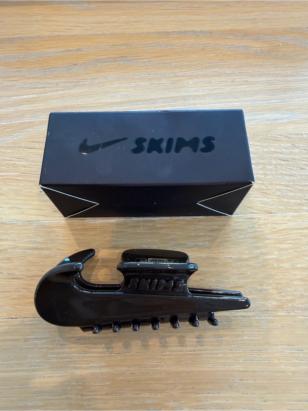 Brand New w/ Box Nike SKIMS Hair Clip in Phoenix